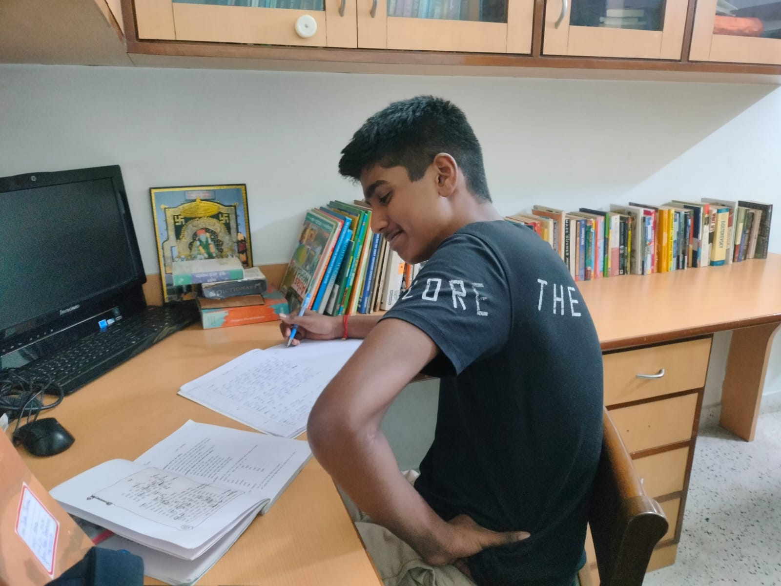 Hindi tuition batch photo 1